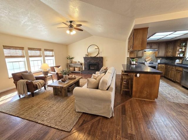 731 Nancy Dr, Ripon, CA 95366