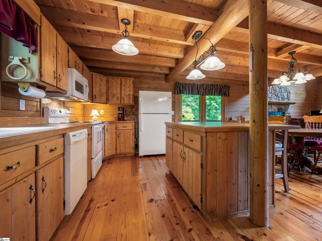 916 Fire Tower Road, Bostic, NC 28018