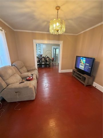 166 whitmarsh Street, Providence, RI 02907