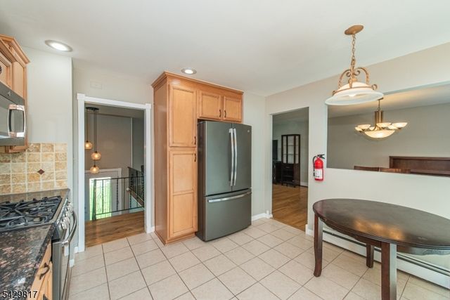 6 Beaumont Pl, Hanover Twp., NJ 07981