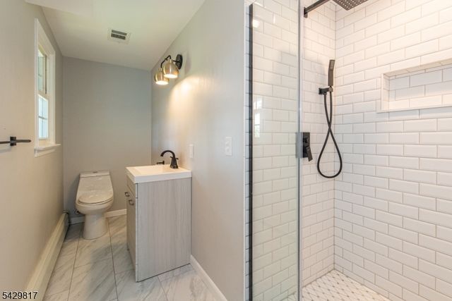 6 Beaumont Pl, Hanover Twp., NJ 07981