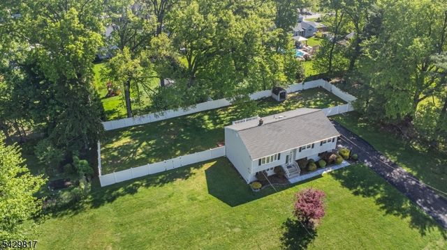 6 Beaumont Pl, Hanover Twp., NJ 07981