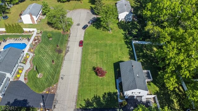 6 Beaumont Pl, Hanover Twp., NJ 07981