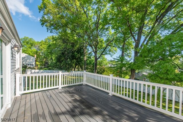6 Beaumont Pl, Hanover Twp., NJ 07981