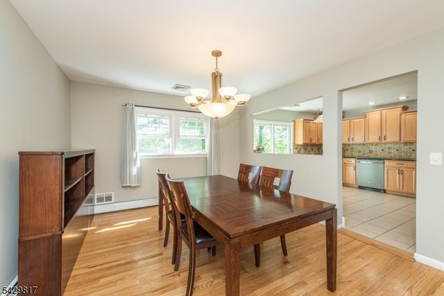 6 Beaumont Pl, Hanover Twp., NJ 07981