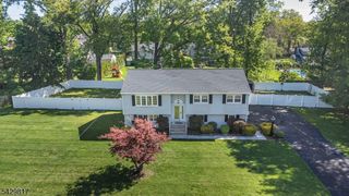 6 Beaumont Pl, Hanover Twp., NJ 07981