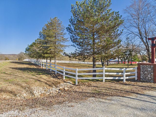 15434 Highway H, Cabool, MO 65689