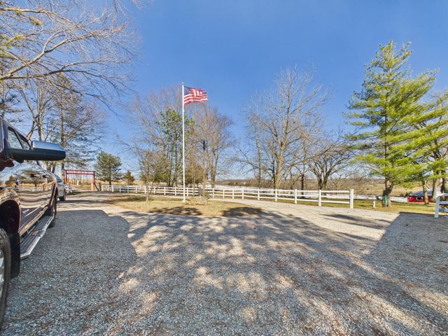 15434 Highway H, Cabool, MO 65689