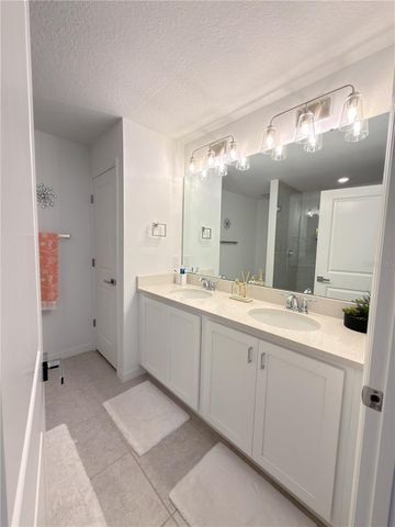 646 LONGBOAT DRIVE 646, Davenport, FL 33896