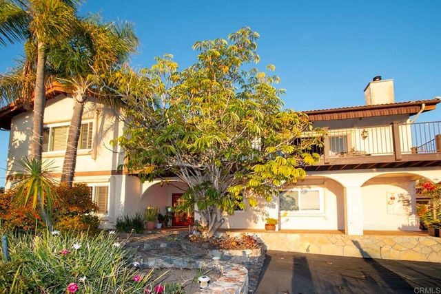 1330 Sugarbush Drive, Vista, CA 92084