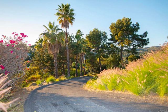 1330 Sugarbush Drive, Vista, CA 92084