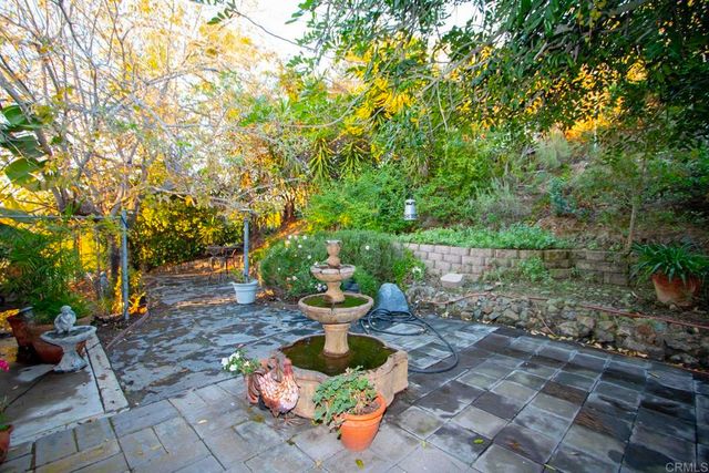 1330 Sugarbush Drive, Vista, CA 92084