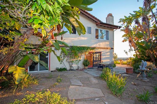 1330 Sugarbush Drive, Vista, CA 92084