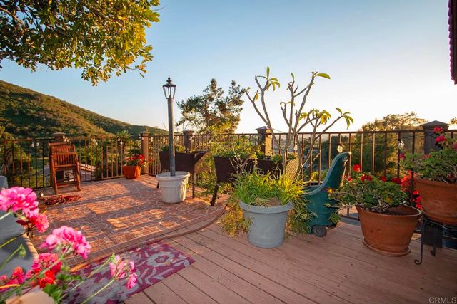 1330 Sugarbush Drive, Vista, CA 92084