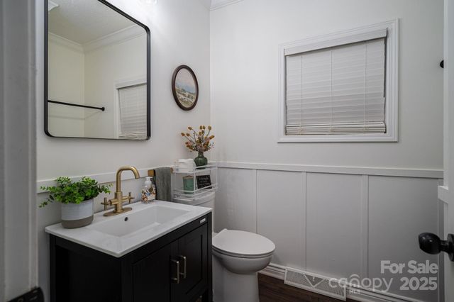 1575 Lewis Farm Road, Kings Mountain, NC 28086