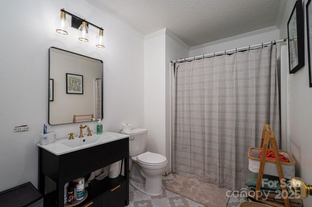 1575 Lewis Farm Road, Kings Mountain, NC 28086