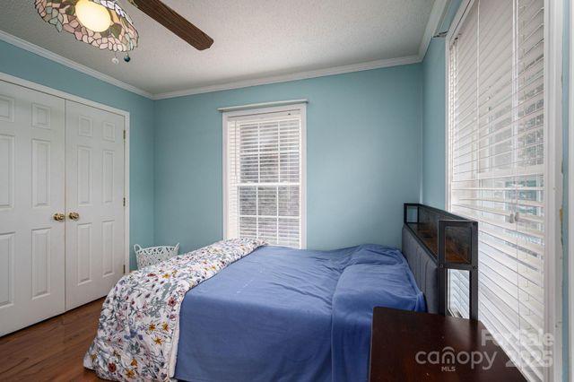 1575 Lewis Farm Road, Kings Mountain, NC 28086