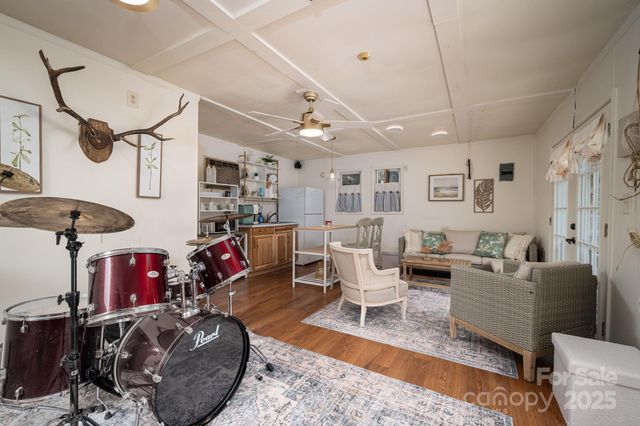 1575 Lewis Farm Road, Kings Mountain, NC 28086