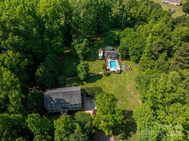 1575 Lewis Farm Road, Kings Mountain, NC 28086