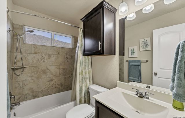 962 Pumpkin Ridge, New Braunfels, TX 78130