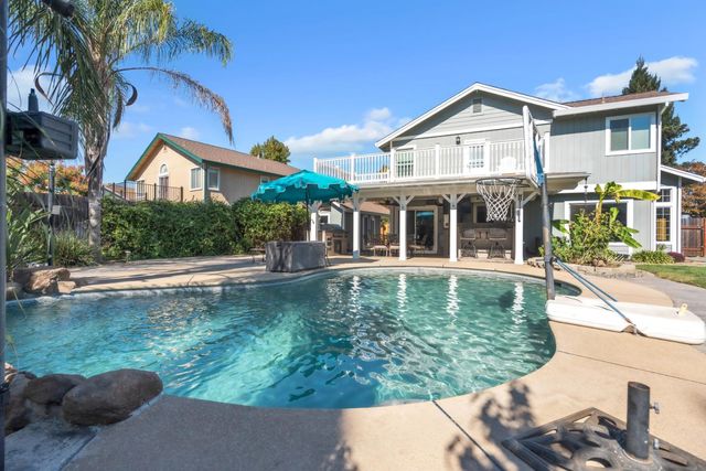 4138 Pearl Wood Way, Antelope, CA 95843