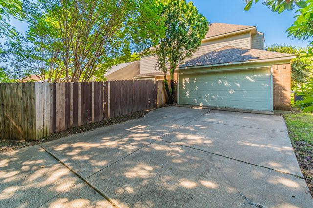 4500 Fargo Drive, Grand Prairie, TX 75052