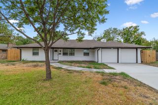 733 Greenland Way, Grand Prairie, TX 75050
