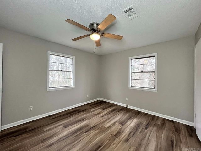 10 Woodbine Court, Little Rock, AR 72209