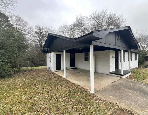 10 Woodbine Court, Little Rock, AR 72209