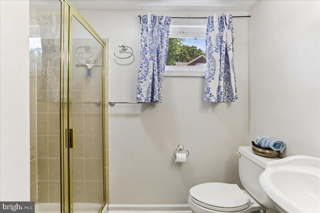 1504 CREST RD, Silver Spring, MD 20902
