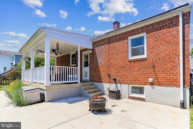 1504 CREST RD, Silver Spring, MD 20902