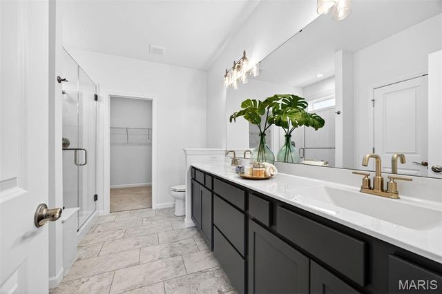 104 Quail Bluff Court, Wentzville, MO 63385