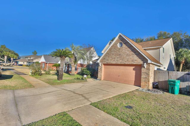 859 Mande Court, Shalimar, FL 32579