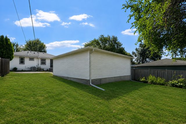 1644 Oregon Avenue S, Saint Louis Park, MN 55426