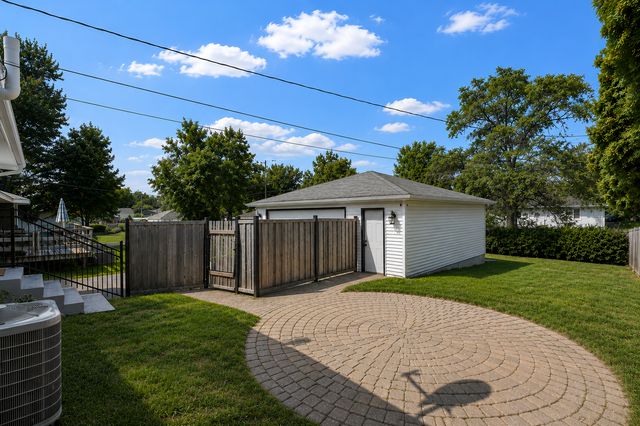 1644 Oregon Avenue S, Saint Louis Park, MN 55426