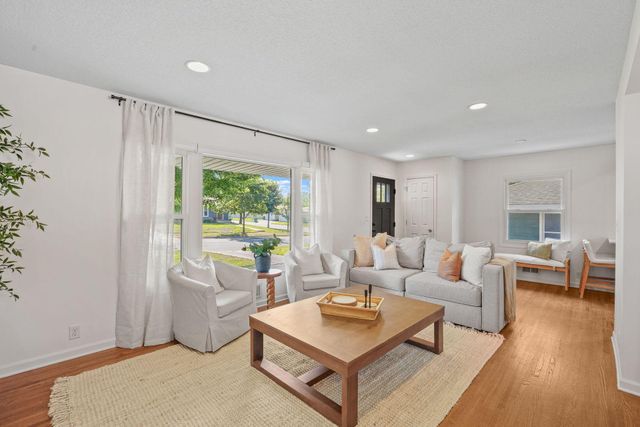 1644 Oregon Avenue S, Saint Louis Park, MN 55426