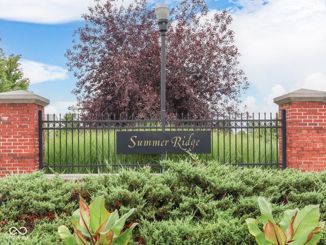 526 King Fisher Drive, Brownsburg, IN 46112