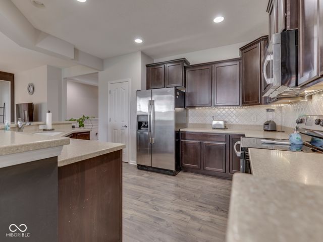 526 King Fisher Drive, Brownsburg, IN 46112