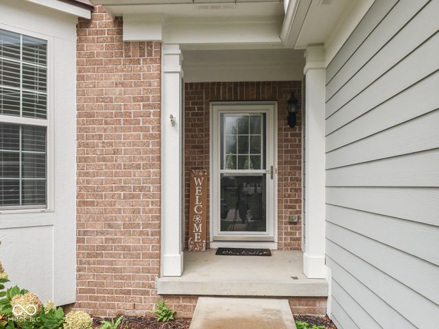 526 King Fisher Drive, Brownsburg, IN 46112