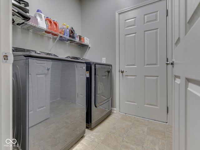 526 King Fisher Drive, Brownsburg, IN 46112