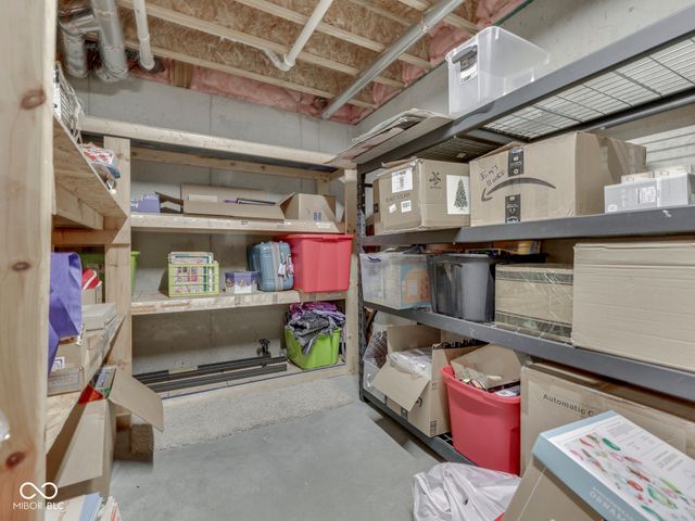 526 King Fisher Drive, Brownsburg, IN 46112