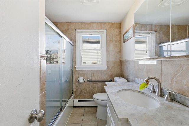 15 gage Street, Providence, RI 02909