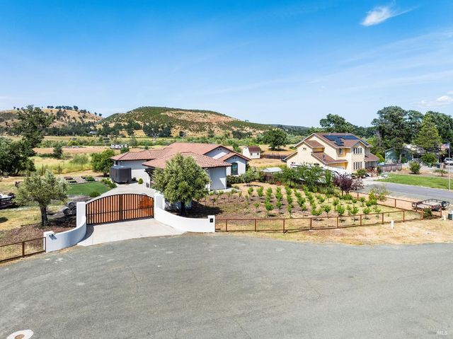 15350 Mustang Ct, Middletown, CA 95461