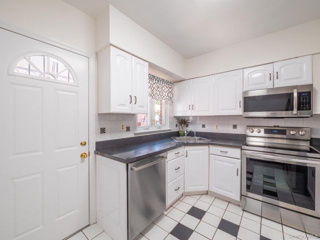 76-11 173rd Street, Fresh Meadows, NY 11366