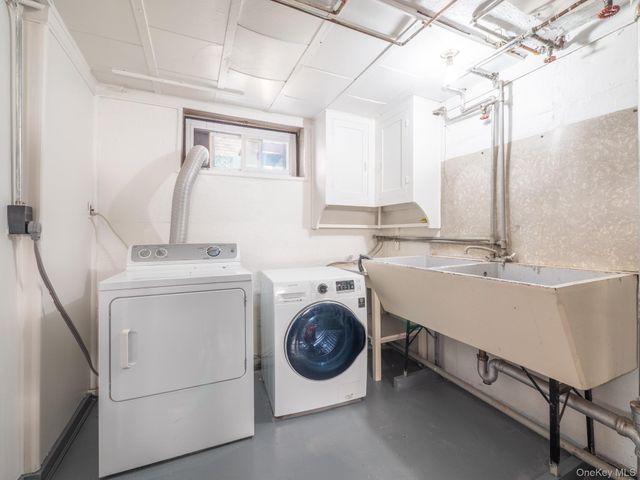 76-11 173rd Street, Fresh Meadows, NY 11366