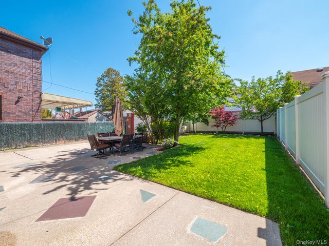 76-11 173rd Street, Fresh Meadows, NY 11366