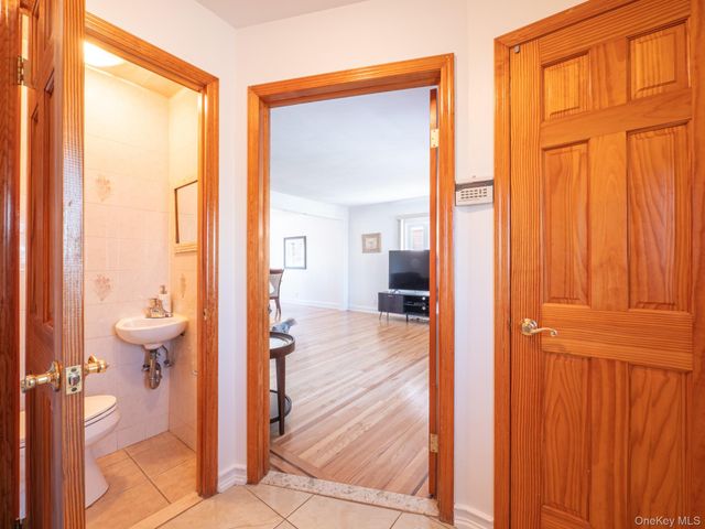 76-11 173rd Street, Fresh Meadows, NY 11366