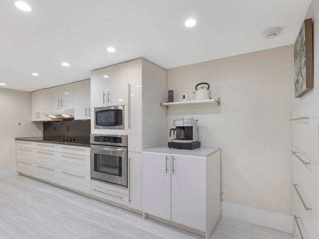 955 Egret Circle 102, Delray Beach, FL 33444
