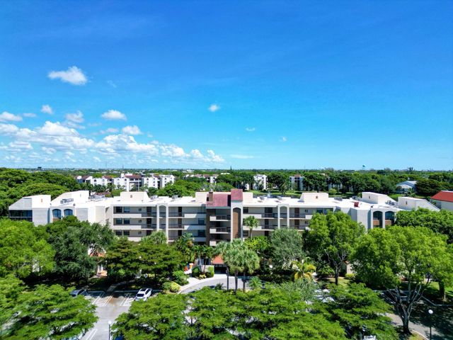 955 Egret Circle 102, Delray Beach, FL 33444