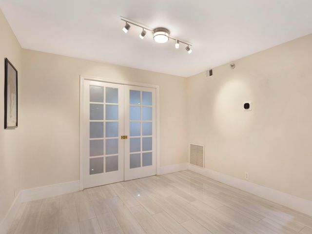 955 Egret Circle 102, Delray Beach, FL 33444